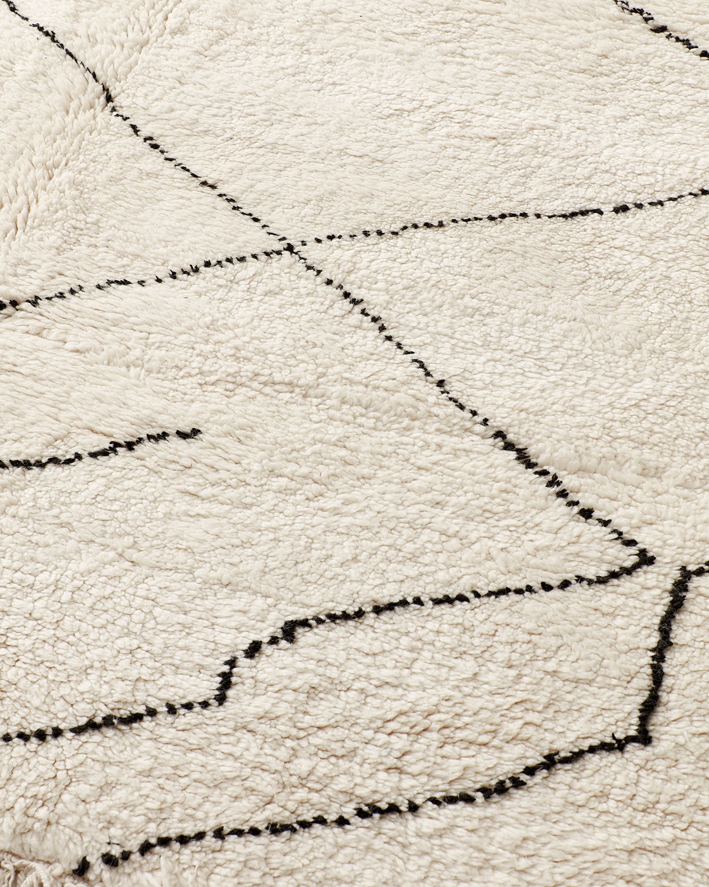 Aszimmetrikus Beni Ourain szőnyeg, részlet