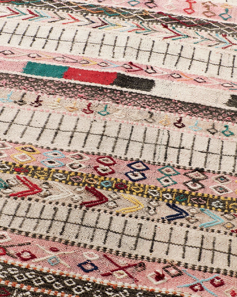 Vintage Kilim in pastel colours, detail