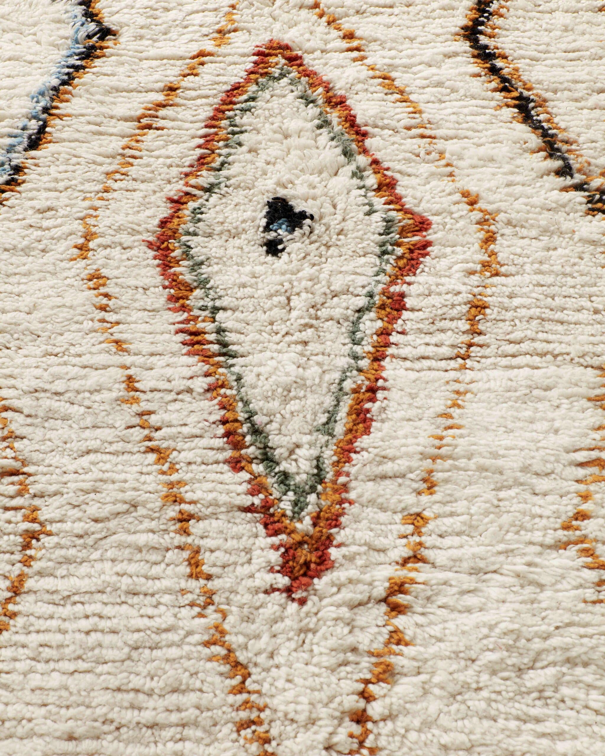 Színes gyémántos Azilal szőnyeg, közeli